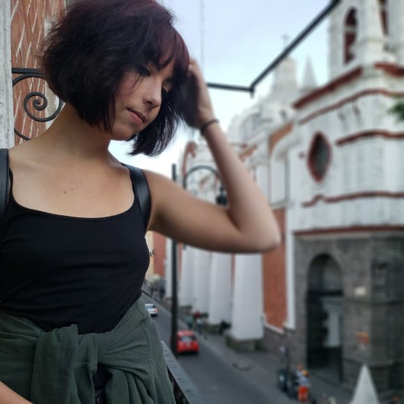 Meet your Posher, Jillian - Picture 1 of 1